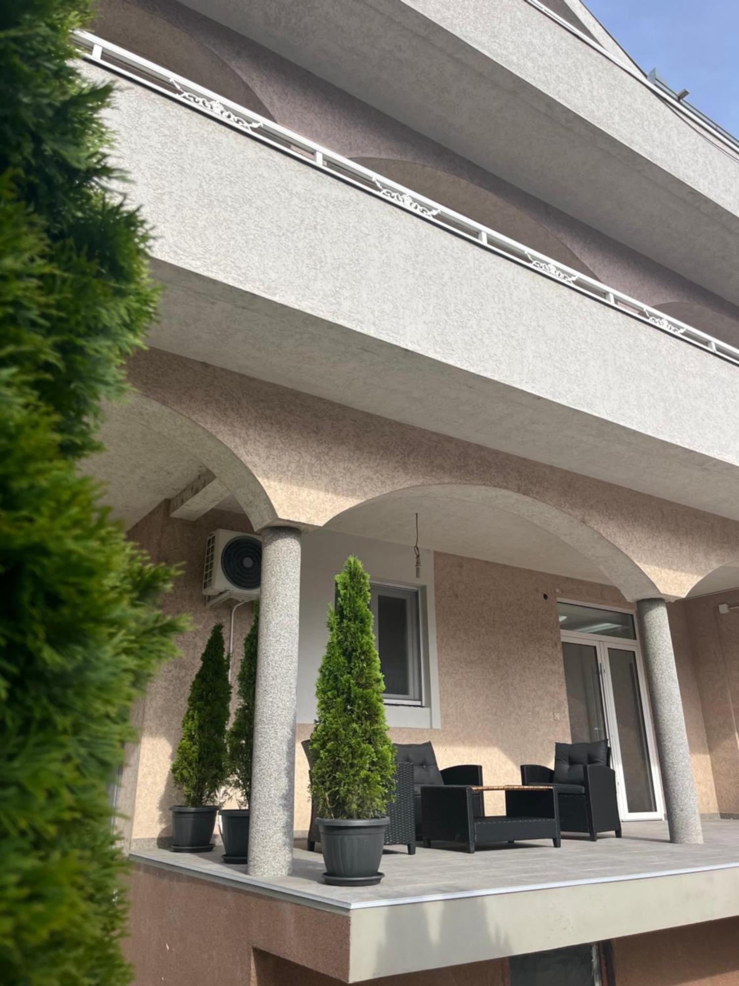 Beoair Apartments Surčin Exterior foto
